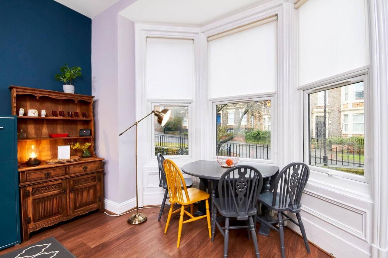 Lovely Abode In Newcastle - Sleeps 4 - Ground Floor Exterior foto